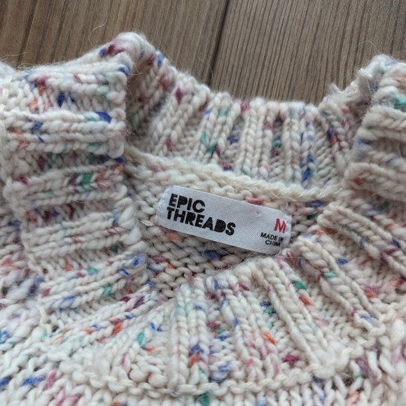 Cute and Warm Cold Shoulder Sweater Size Medium - Picture 2 of 2